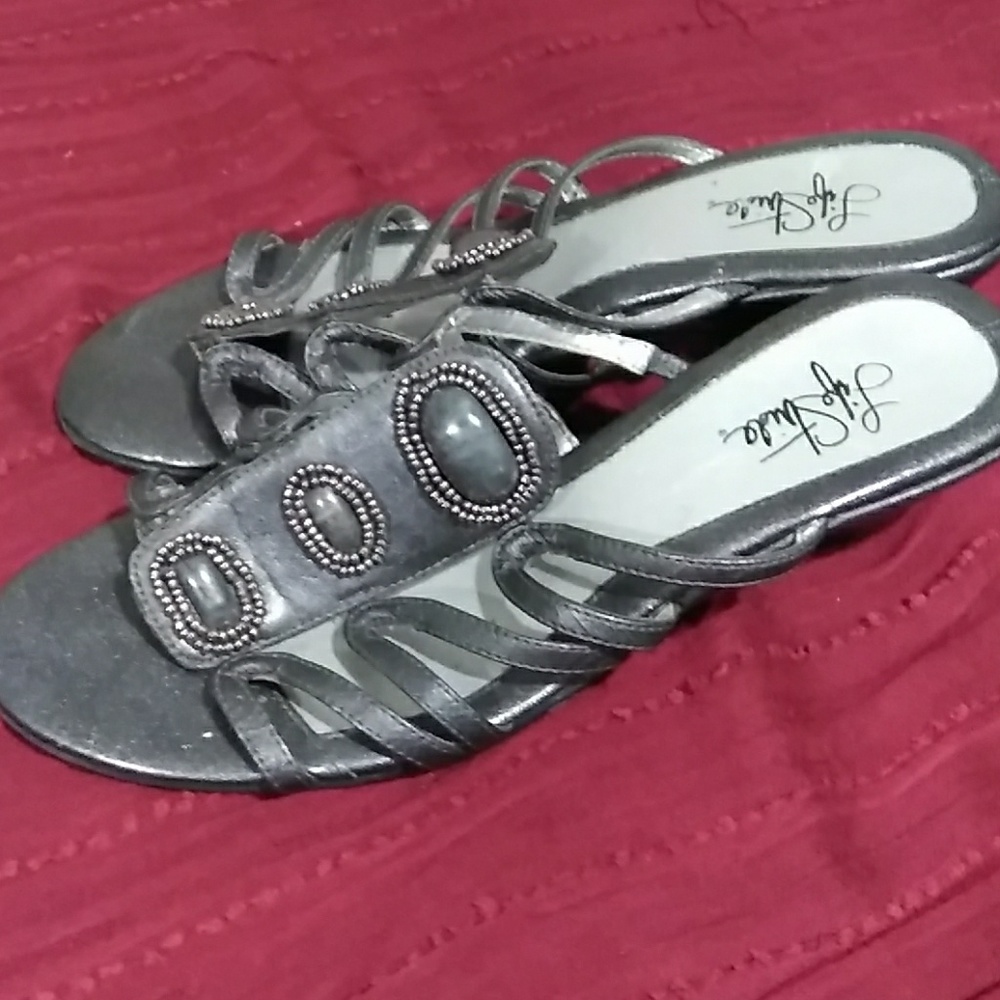 Life Stride gray wedge shoe